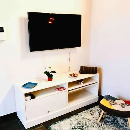 Attico Nel Cuore Delle Langhe - Free Parking Wi-fi E Ac
