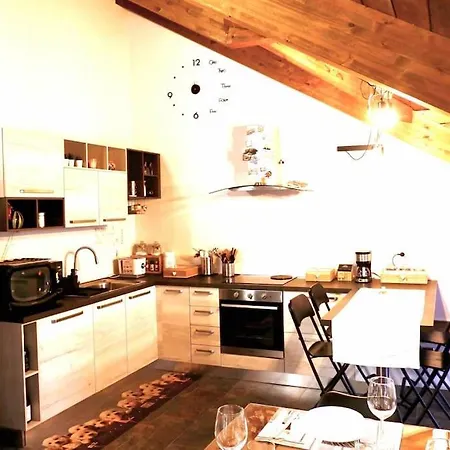 Apartman Attico Nel Cuore Delle Langhe - Free Parking Wi-fi E Ac Alba